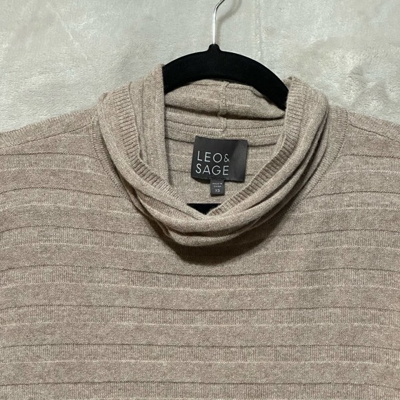Revolve Leo & Sage Sweater Womens Extra Small Tan Cashmere Striped Soft Comfy - Picture 2 of 11